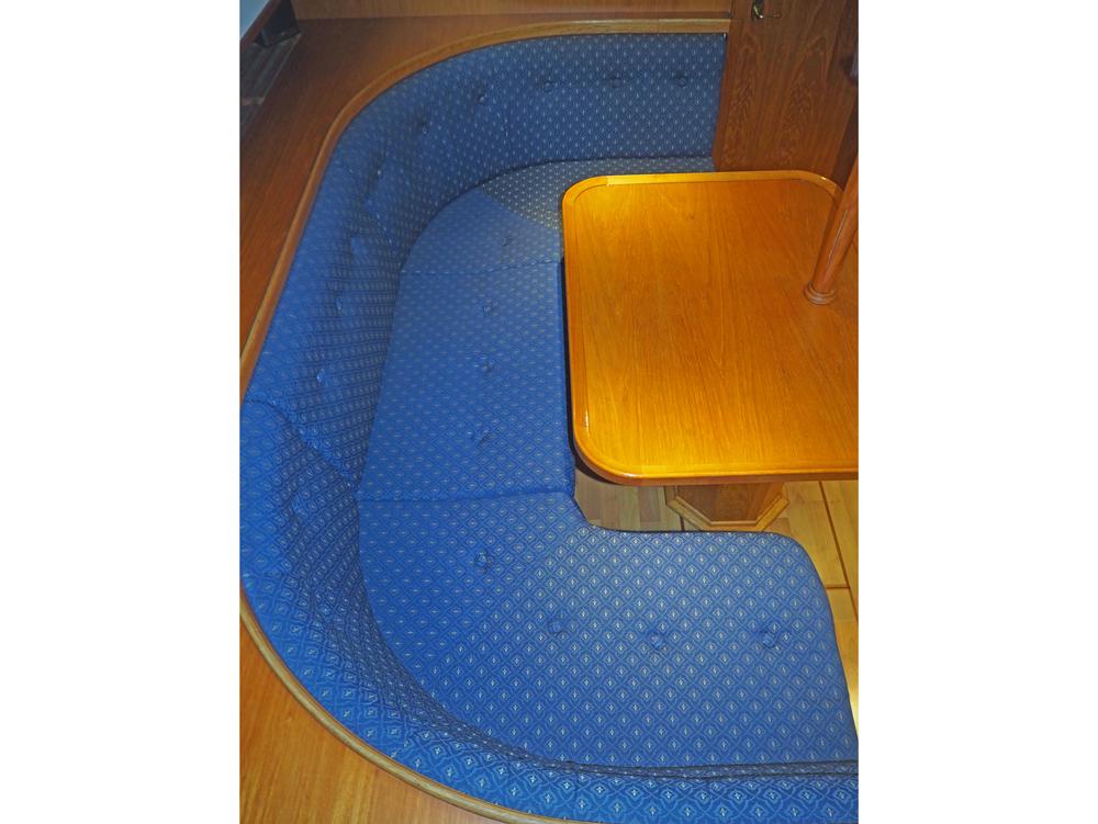 Aft cabin, Accommodation